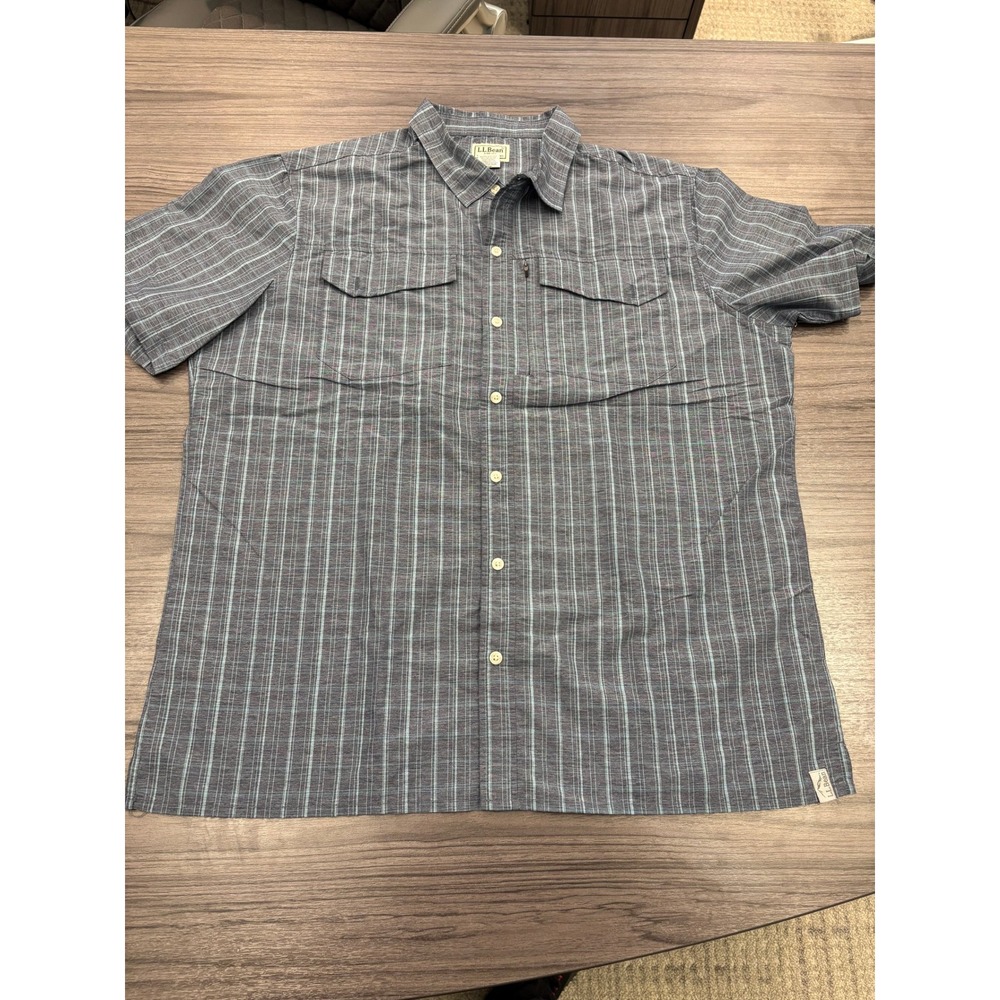 LL Bean Men's Shirt L Regular Gray Blue Plaid‎ Nylon Blend Button Front Pockets